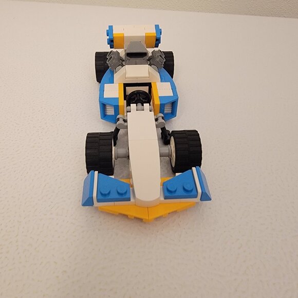 LEGO Creator (31072) Extreme Engines Complete with Manuals - Picture 3 of 8